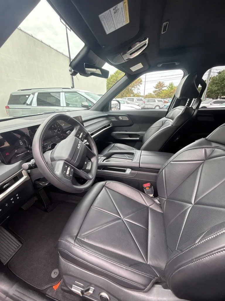 Certified Used 2027 Gray Kia EX image 12
