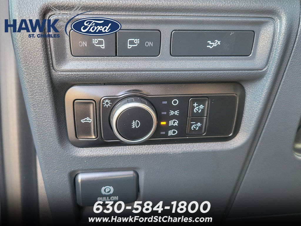 Used 2023 Oxford White Ford XLT image 16