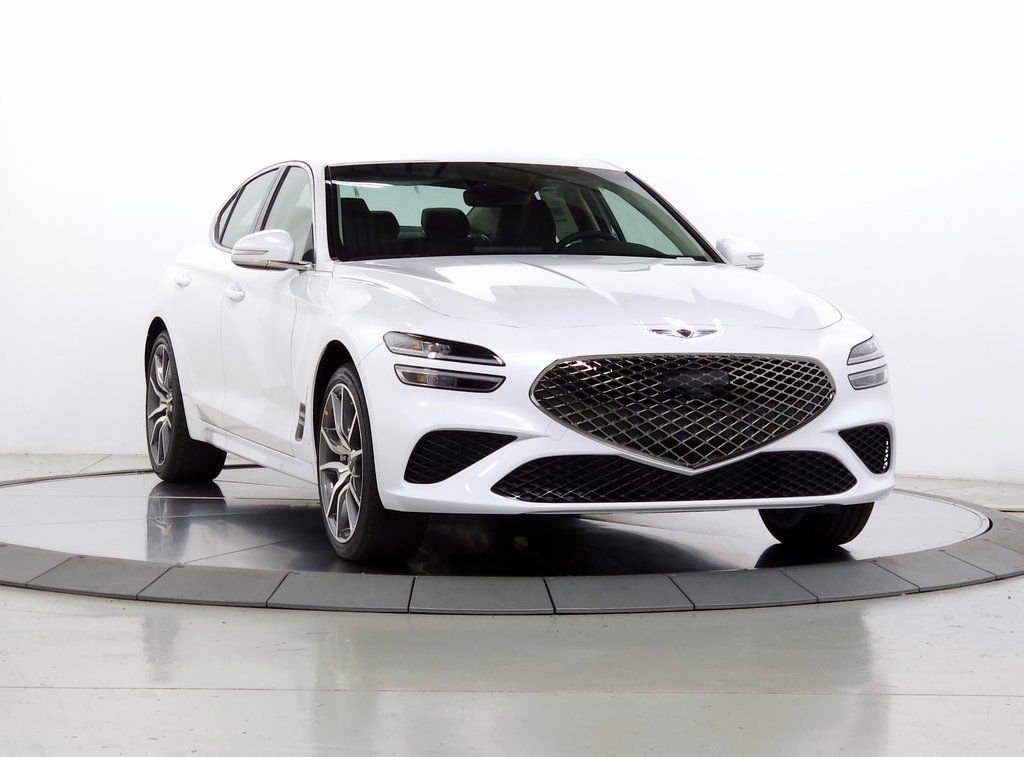 2025 Genesis G70 2.5T Standard's photo
