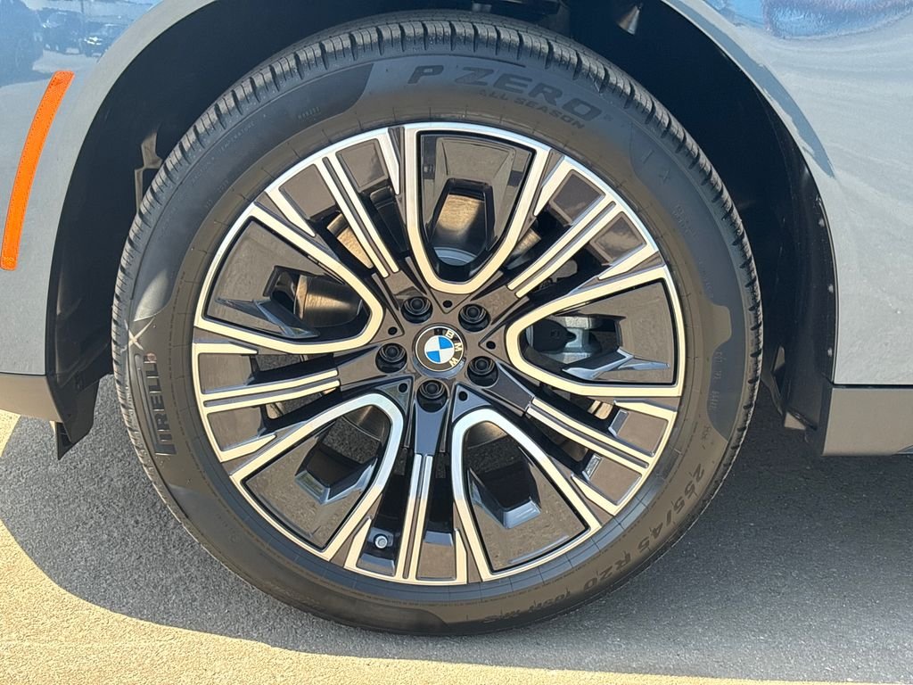 New 2026 Arctic Race Blue metallic BMW 30 xDrive image 7