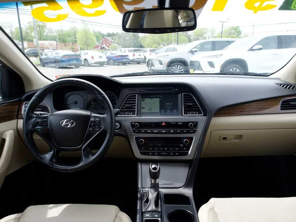 Used 2017 Black Hyundai Limited image 24