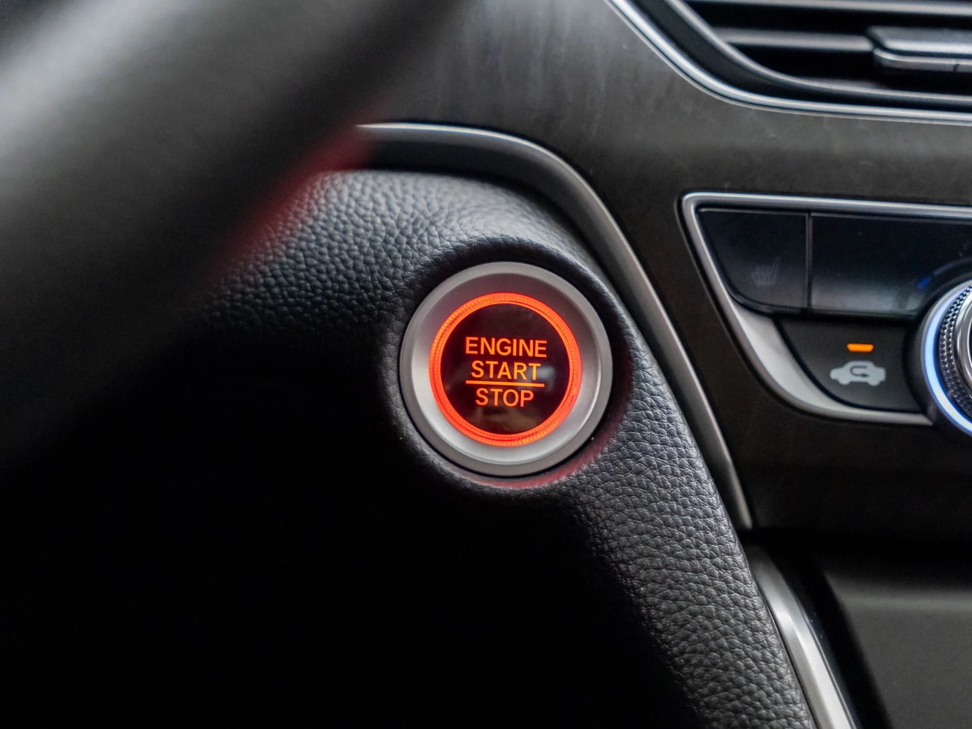 Used 2018  Honda EX image 21