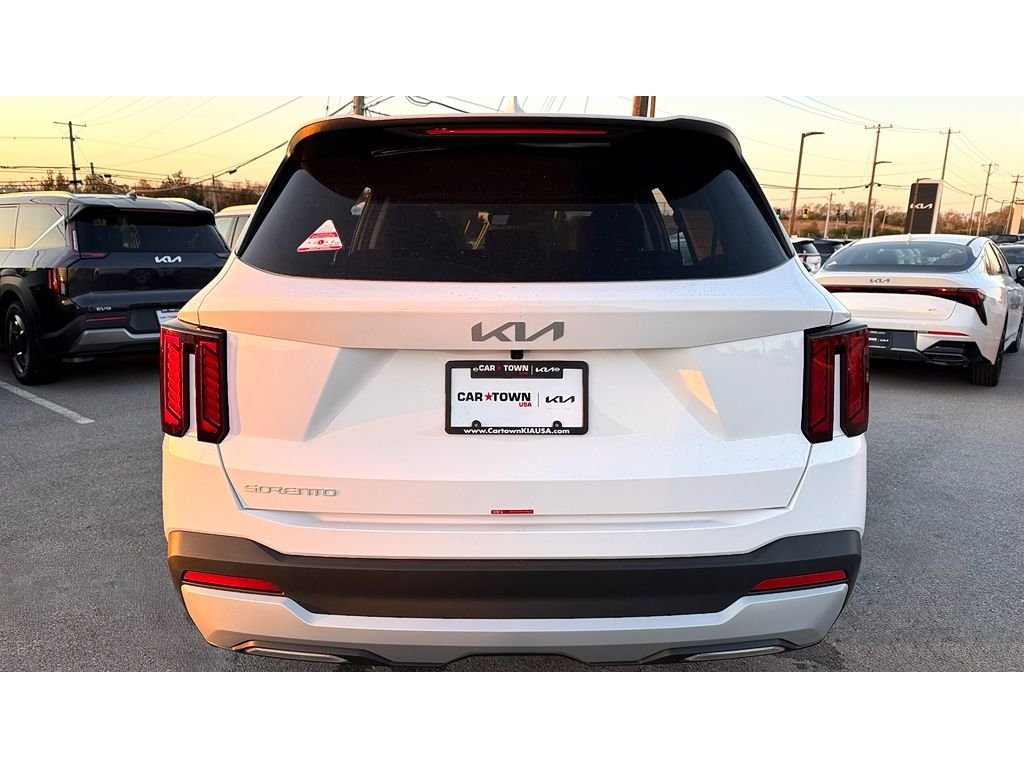 New 2026 Glacial White Pearl Kia LX image 5