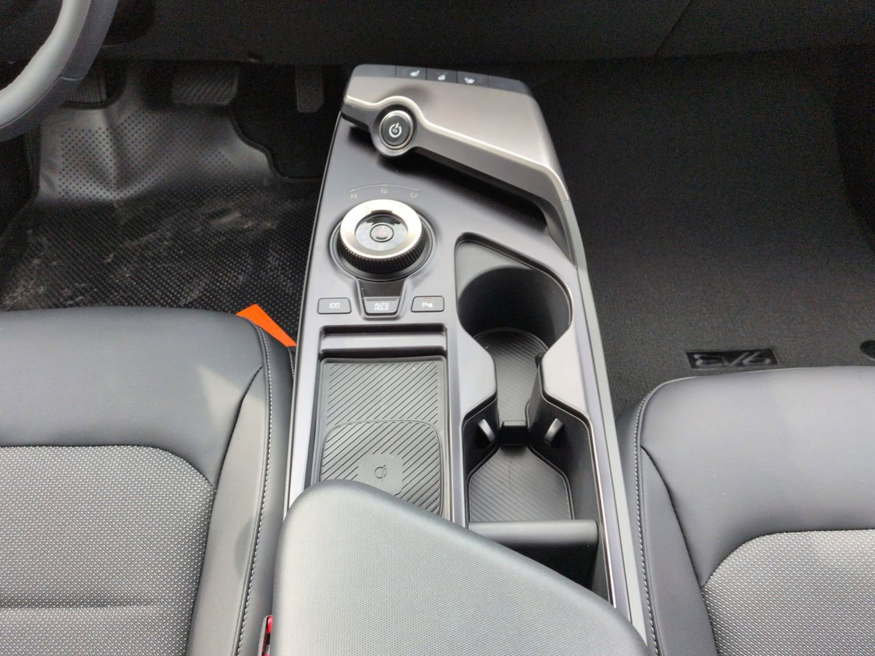 New 2026 Wolf Gray Kia Light Long Range image 14