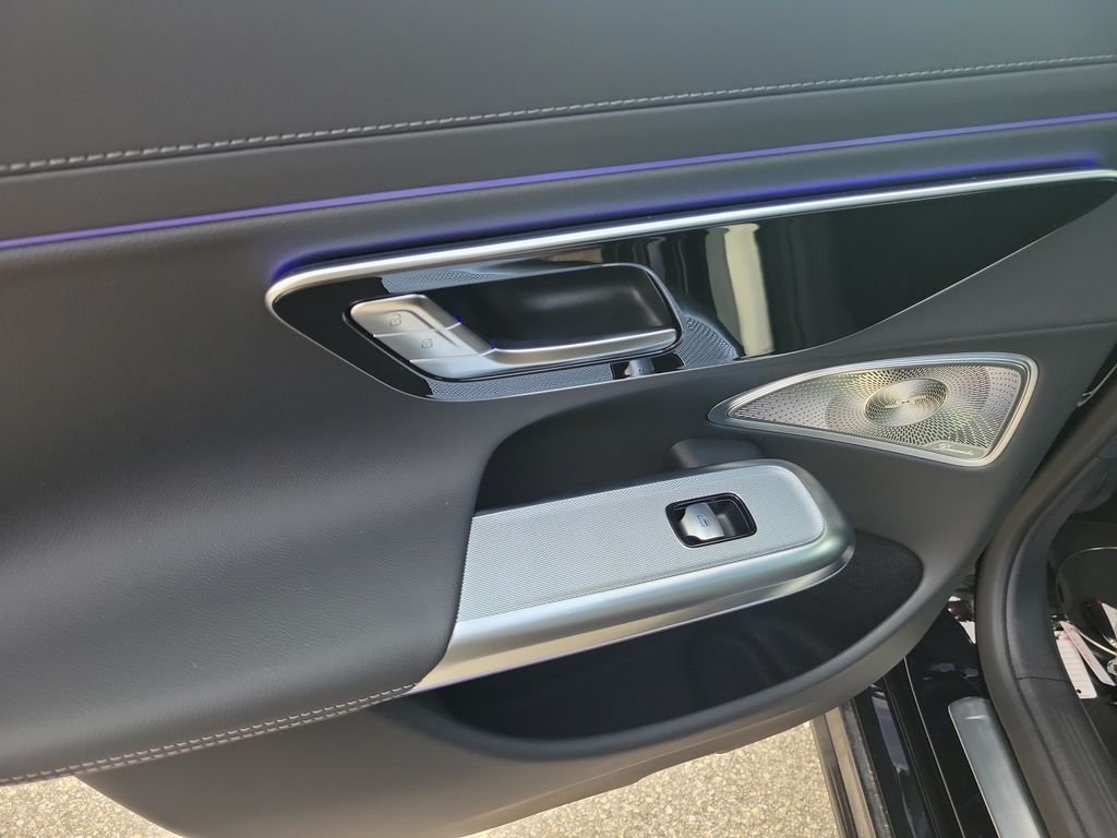2026 Mercedes-Benz E-Class E350 - Photo 9
