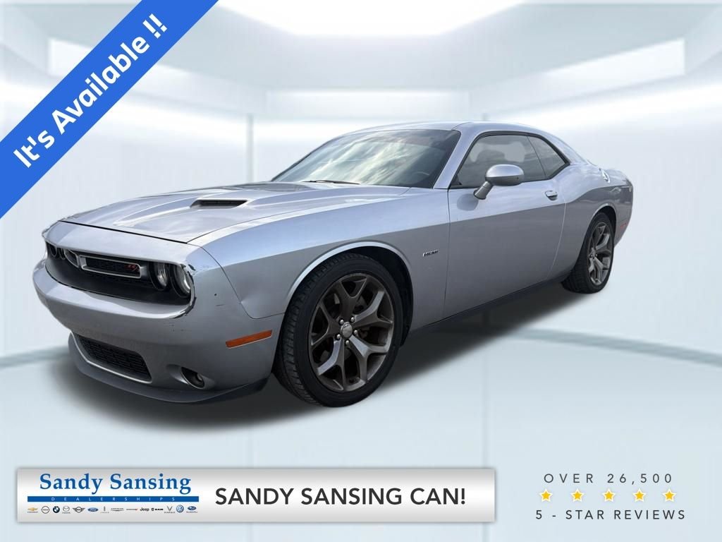 2016 Dodge Challenger R/T Plus's photo