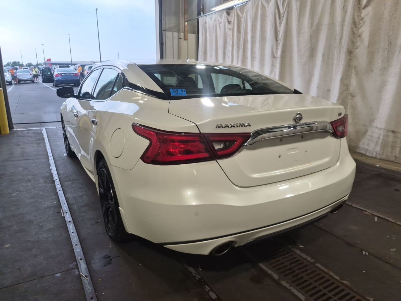 Used 2018 Nissan Maxima SV with VIN 1N4AA6AP8JC403455 for sale in Kansas City