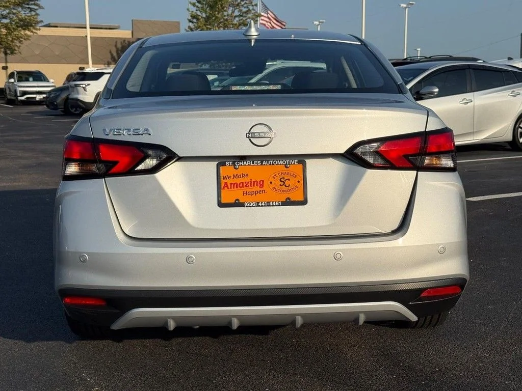 Certified Used 2025 Silver Nissan 1.6 SV image 4