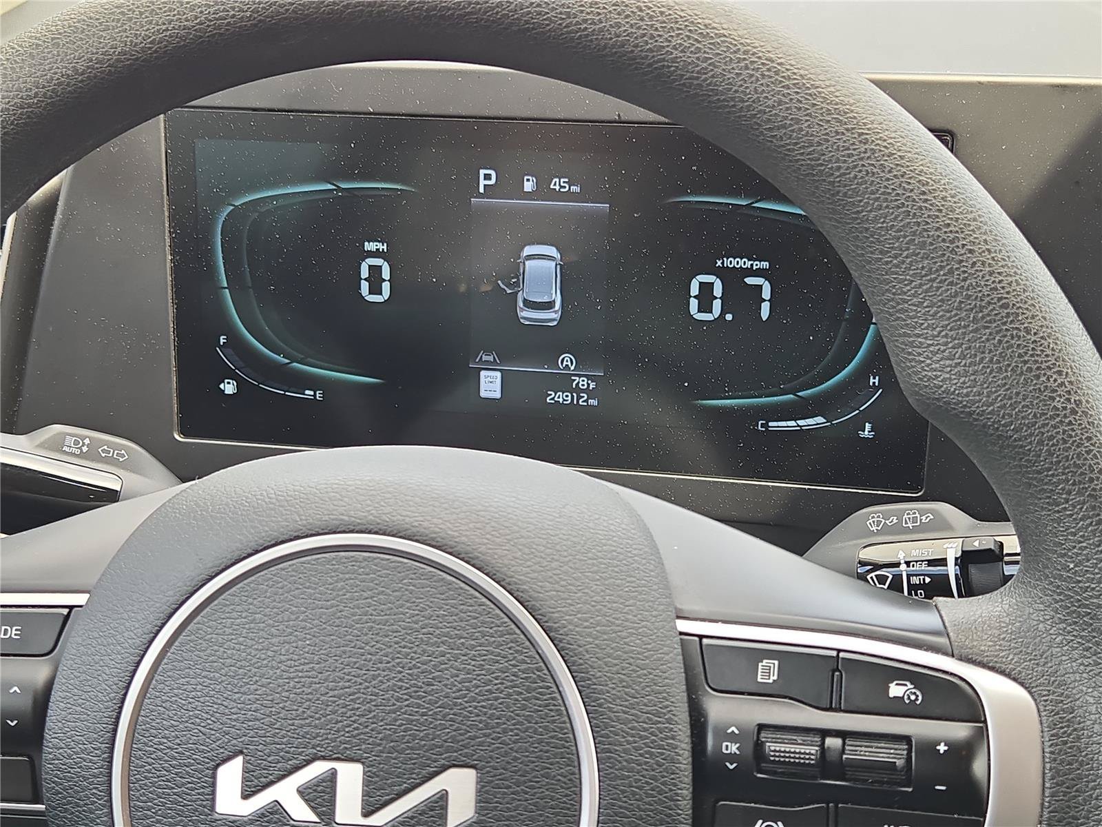 2025 Kia Sportage LX - Photo 25