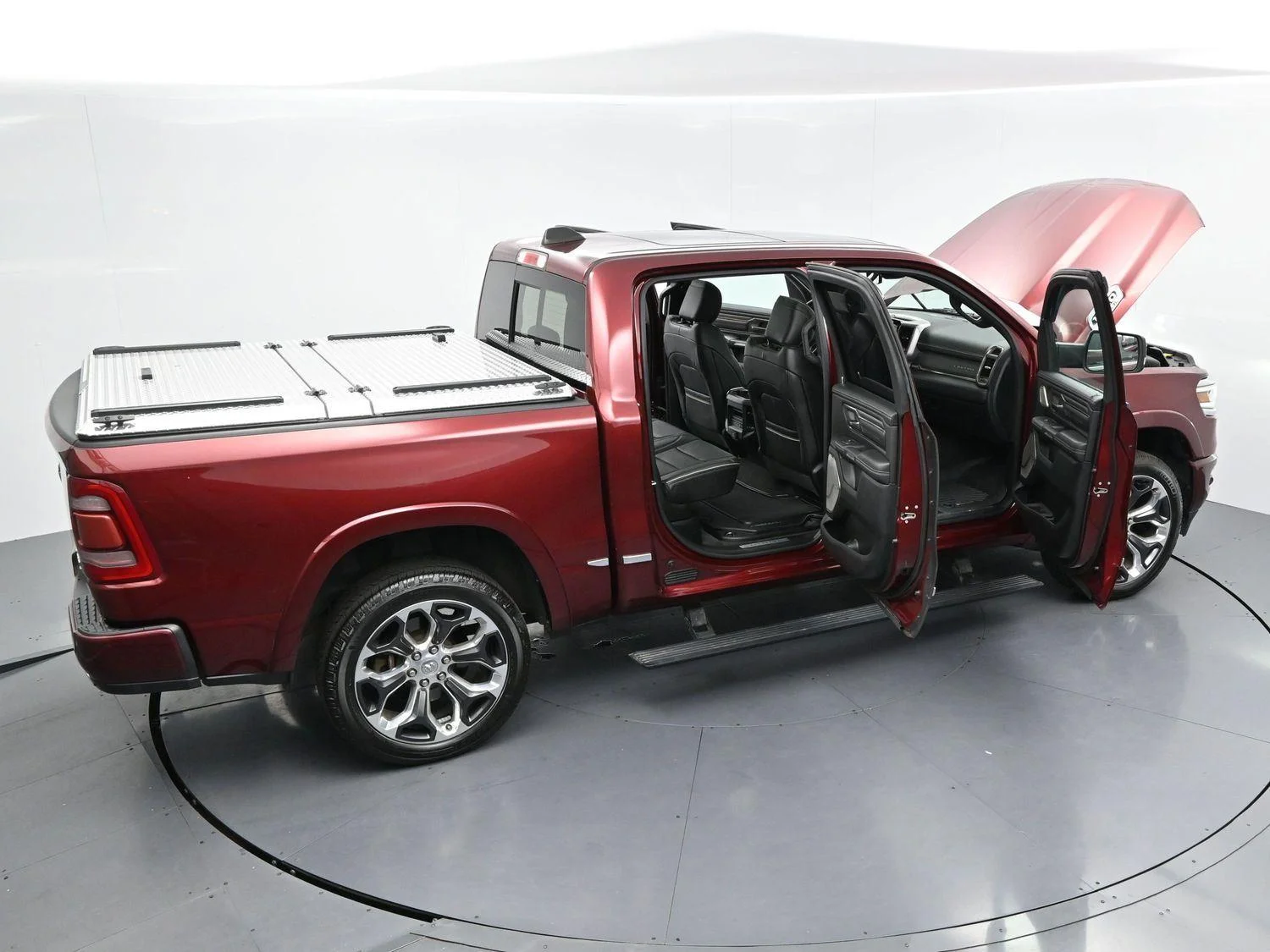 Used 2020 Delmonico Red Pearlcoat Ram Limited image 43
