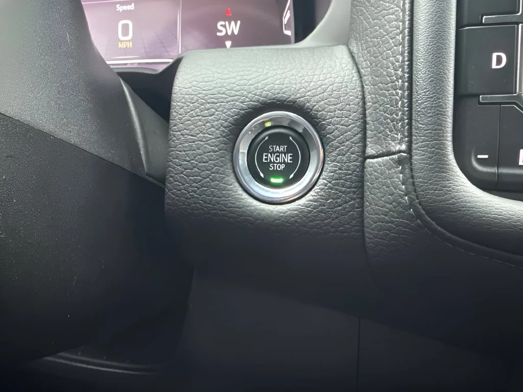 Used 2023 Silver GMC Denali image 22