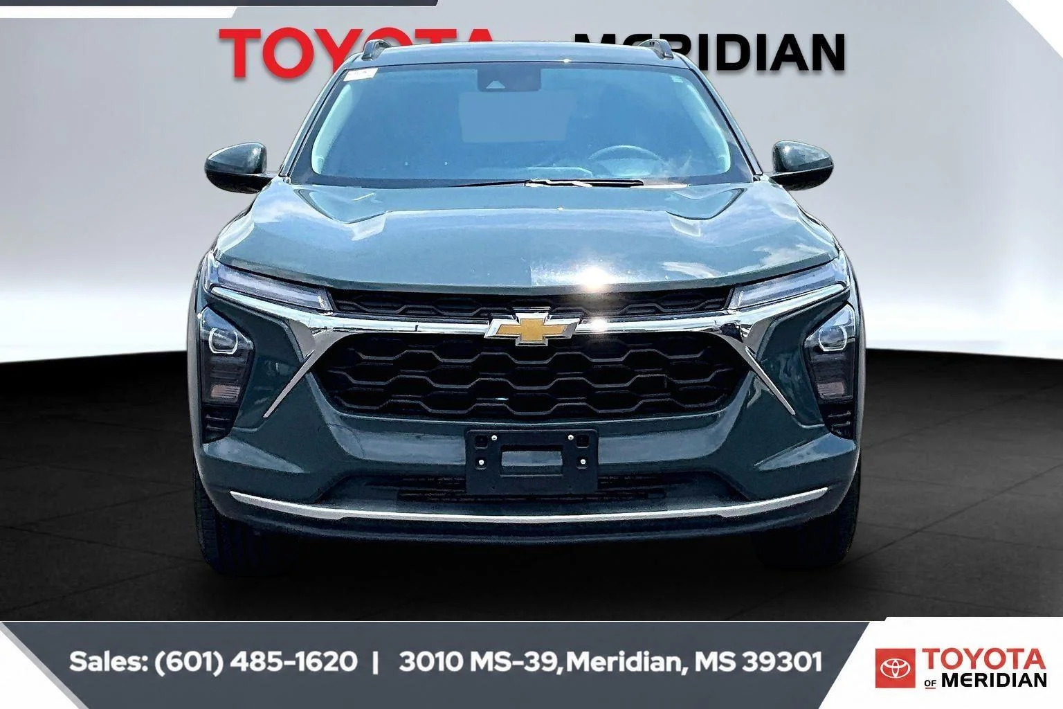 Used 2025 Cypress Gray Chevrolet LT image 3