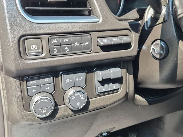 Used 2021 Beige Chevrolet High Country image 31