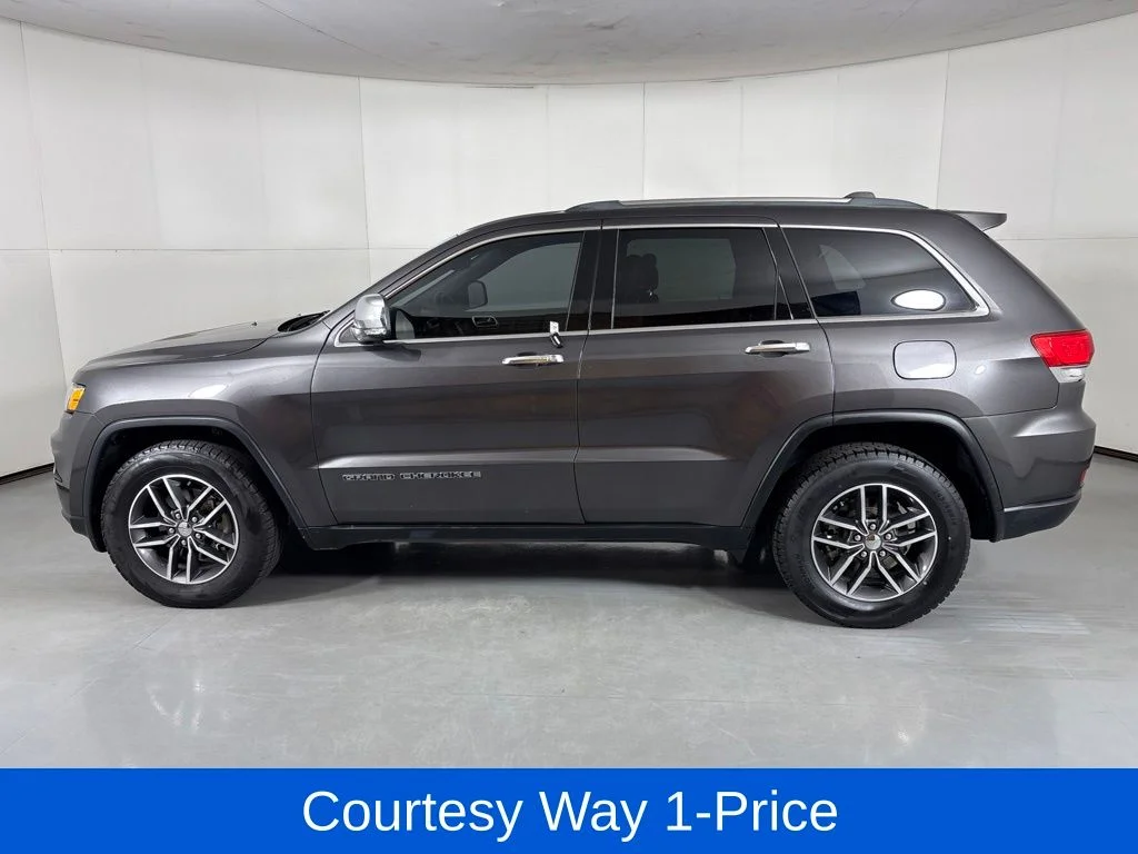 Used 2018 Gray Jeep Limited image 6