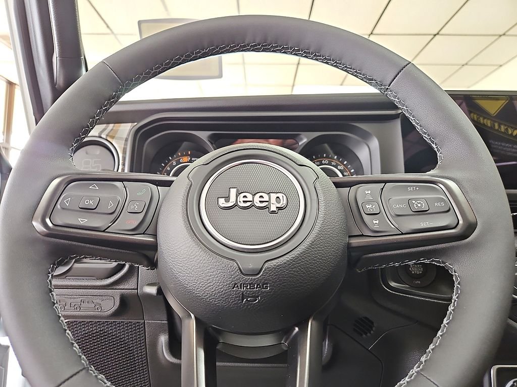 New 2026 Bright White Clear-Coat Exterior Paint Jeep 85th Anniversary Edition image 19