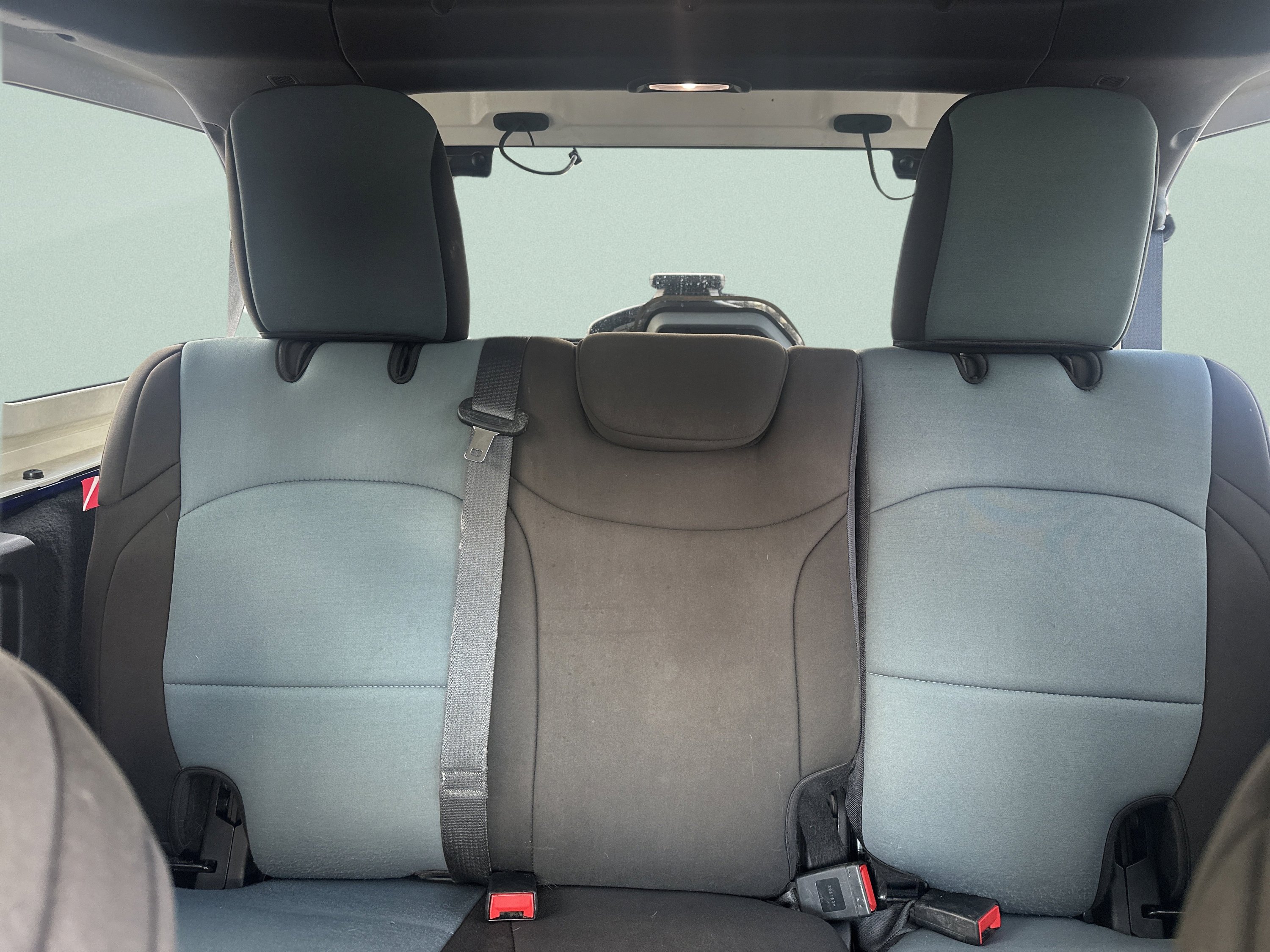 Used 2018 Ocean Blue Metallic Clearcoat Jeep Unlimited Sport S image 12