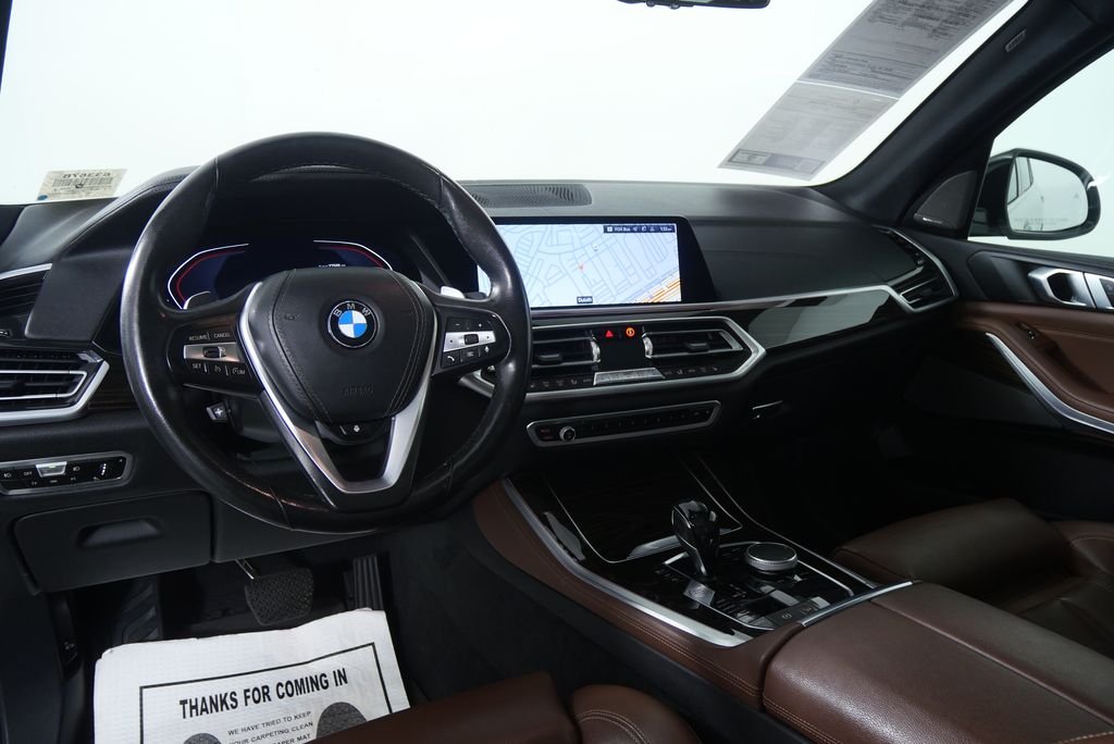 Used 2021 Mineral White Metallic BMW xDrive40i image 15