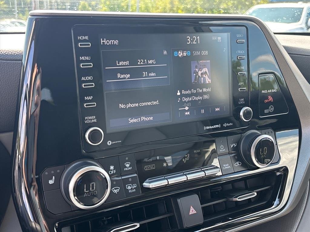 2021 Toyota Highlander XLE - Photo 17