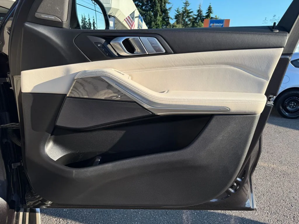 2020 BMW X7 40i - Photo 40