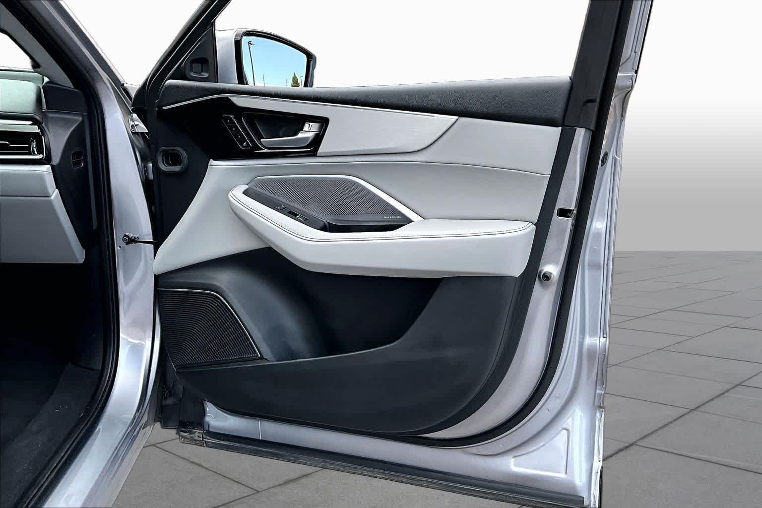 Used 2026 Solar Silver Metallic Acura w/Technology Package image 23