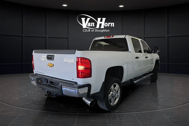 Used 2014 Summit White Chevrolet LT image 7