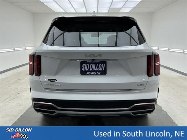 Used 2023 Snow White Pearl Kia SX Prestige image 5