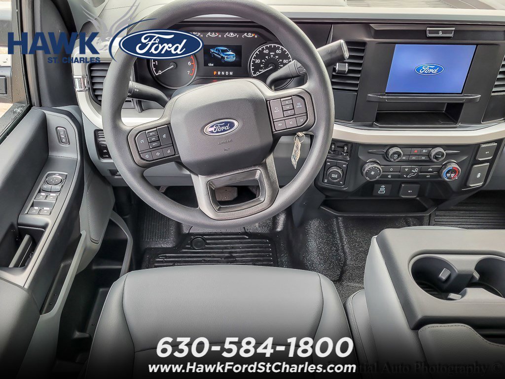 New 2026 Oxford White Ford F-250® XL image 10