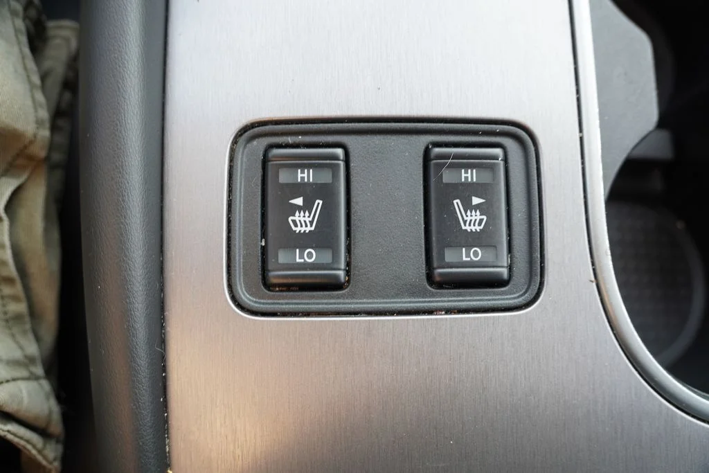 Used 2021 Magnetic Black Pearl Nissan SV image 7