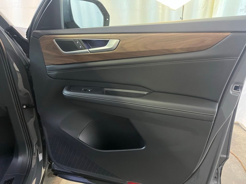 New 2026 Gray Volkswagen 2.0T SE w/Technology image 11