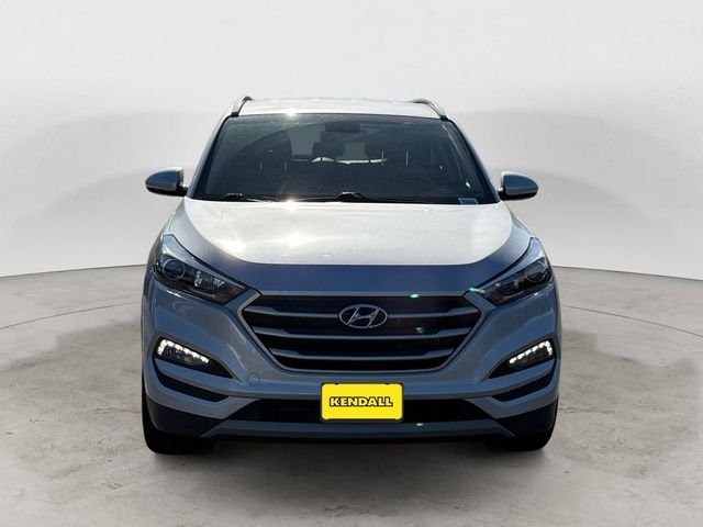 Used 2017 Silver Hyundai Sport image 8