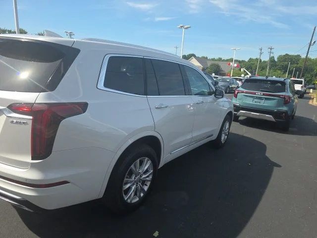 Used 2025 White Cadillac Luxury image 10