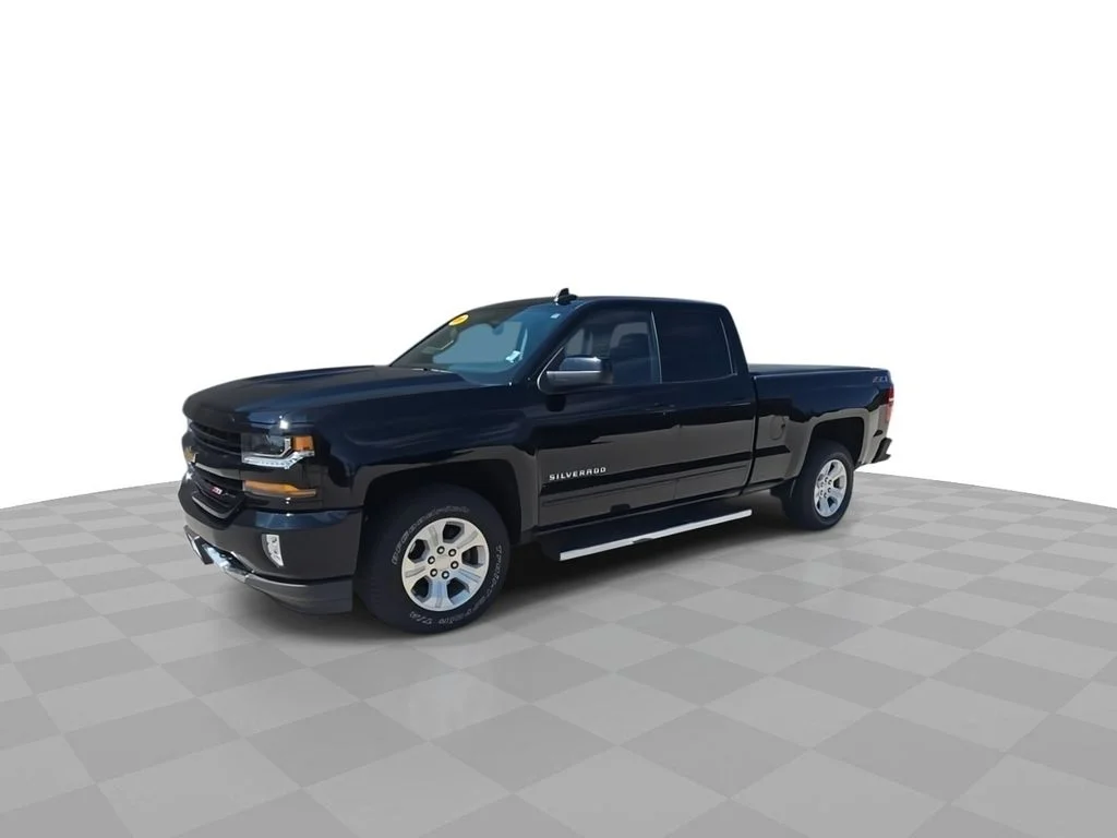 Used 2018 Black Chevrolet LT image 4