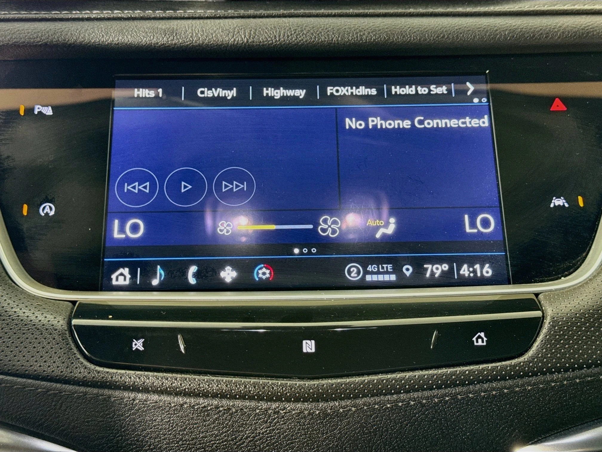 Used 2021 SATIN STEEL METALLIC Cadillac Luxury image 17
