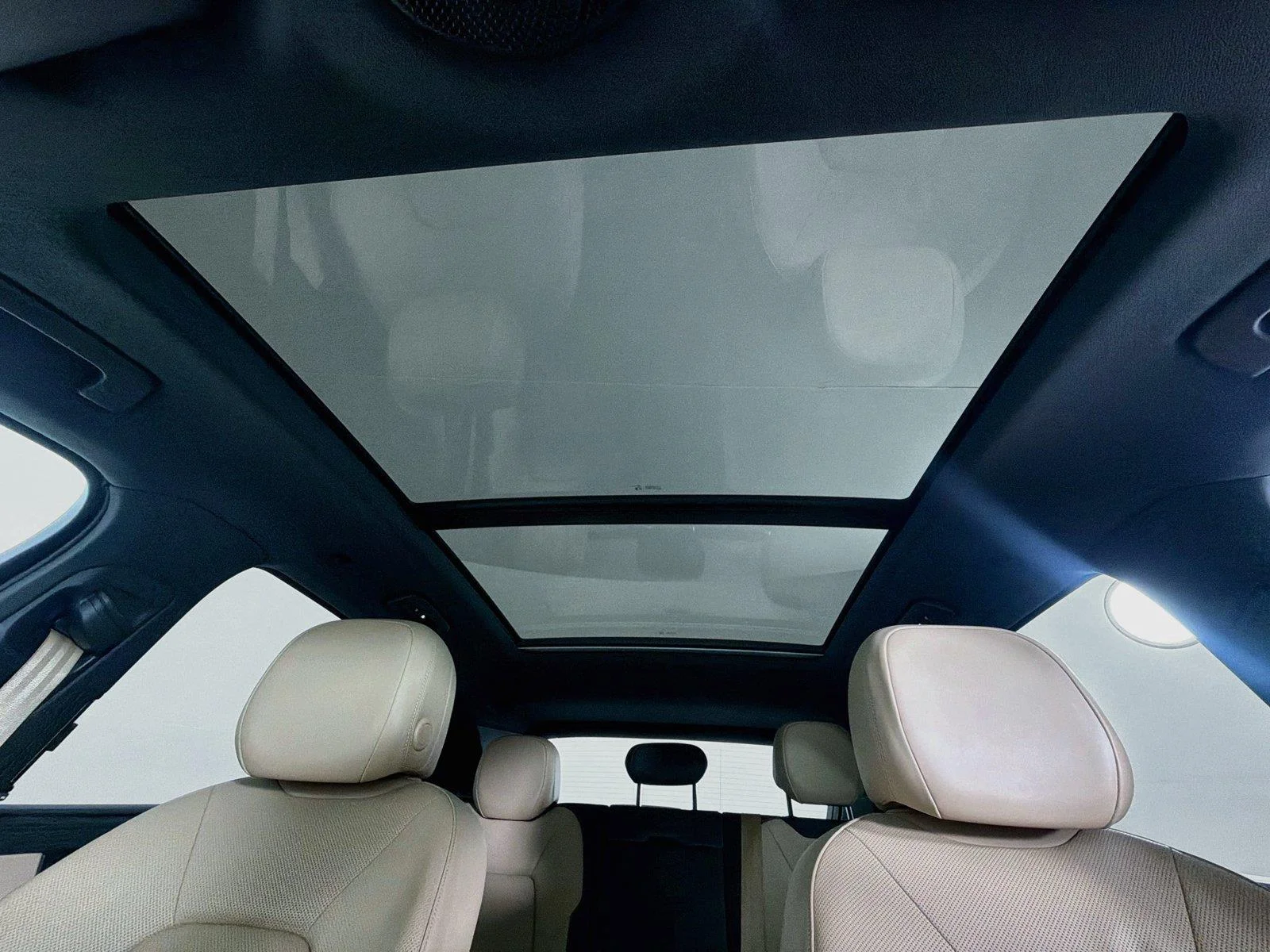 Certified Used 2024  Porsche  image 6