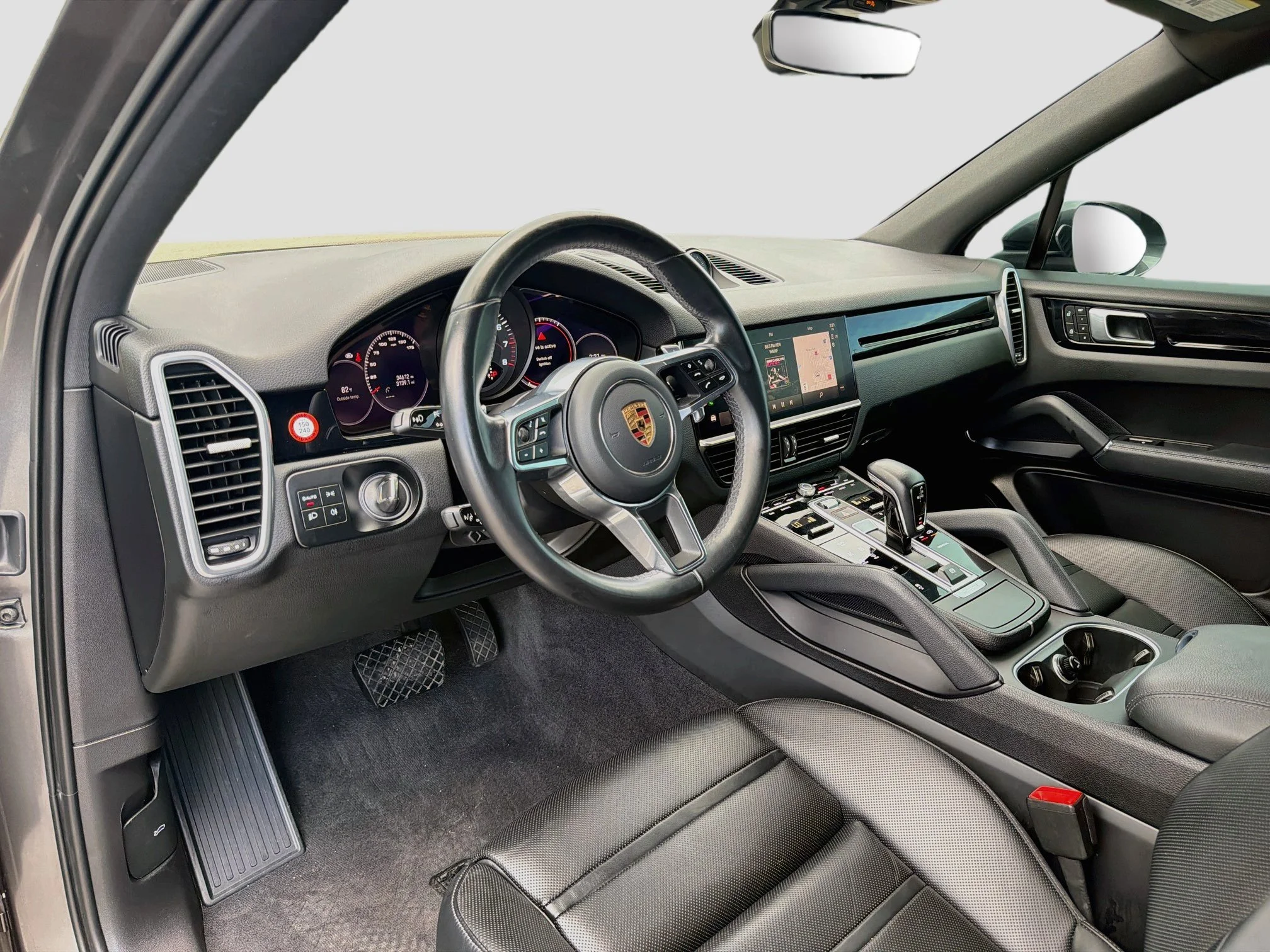 Used 2023 Chalk Porsche Platinum Edition image 25