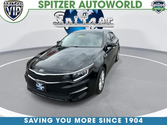 Used 2018 Black Kia LX image 3
