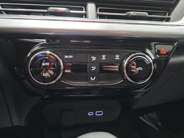 Used 2024 White Chevrolet LT image 22