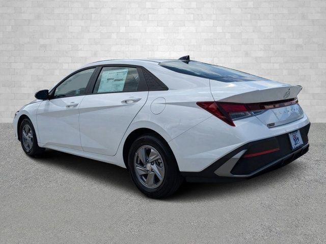 New 2026 Serenity White Hyundai SE image 24