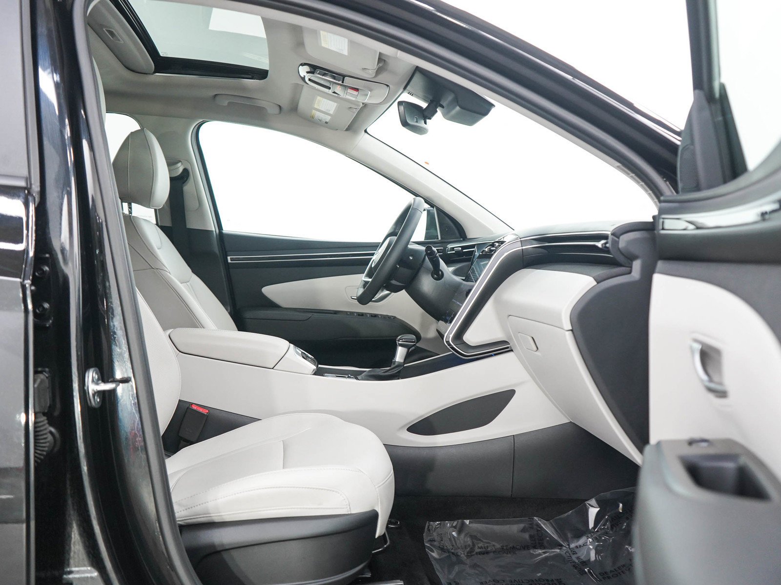 Used 2024 Black Pearl Hyundai SEL AWD *Ltd Avail* image 12