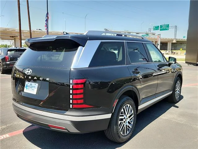 New 2026 Abyss Black Pearl Hyundai SEL Premium image 5