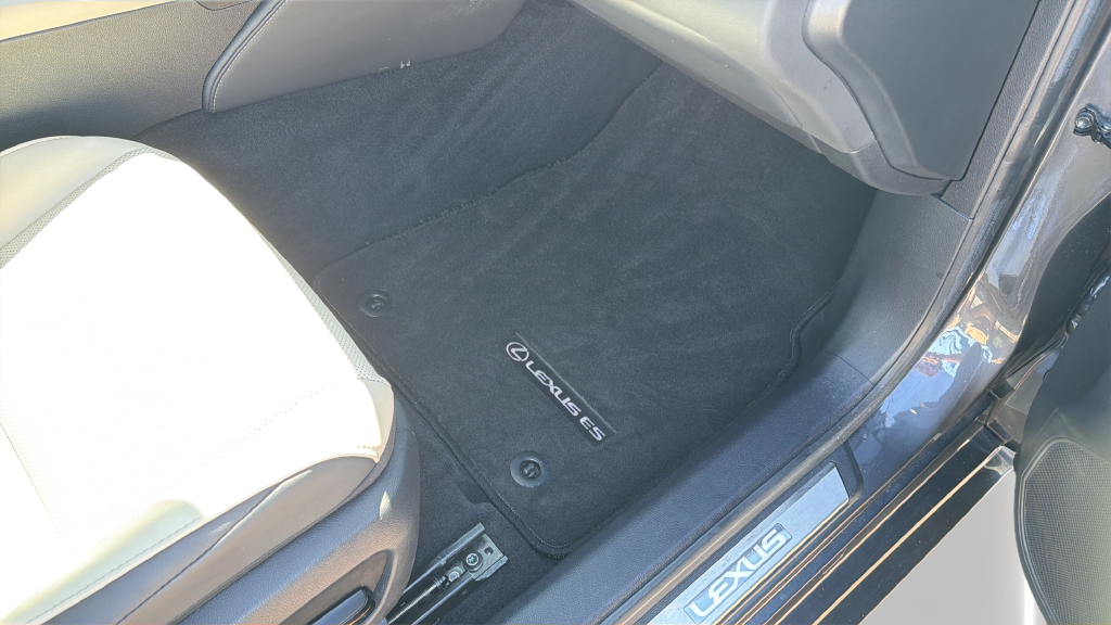 Used 2023 Gray Lexus 350 image 29