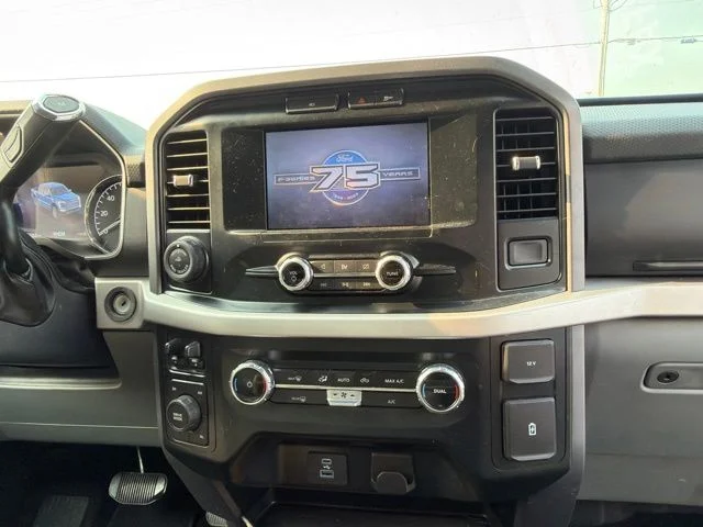 Used 2023 Black Metallic Ford XLT image 24