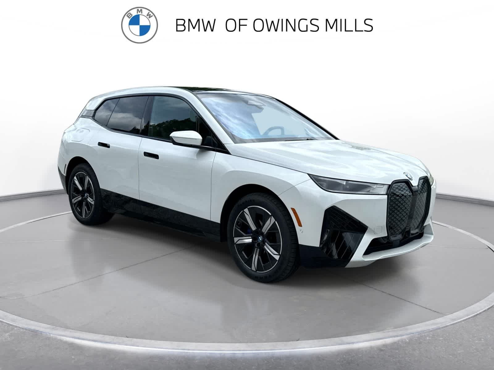 Certified Used 2024 Mineral White Metallic BMW xDrive50 image 10