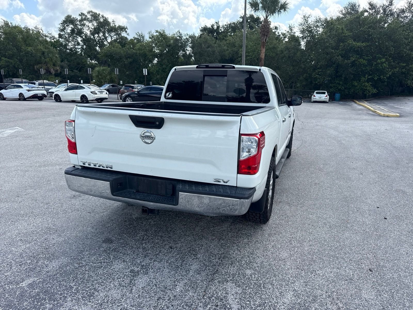 Used 2017 White Nissan SV image 4