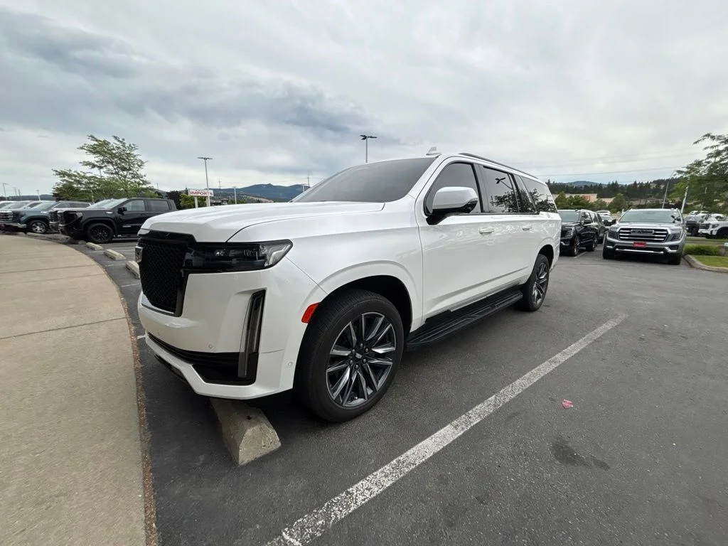 Used 2021 White Cadillac Sport image 2