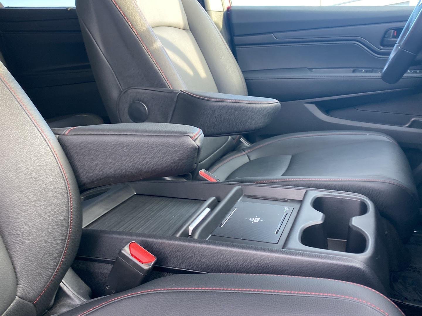 2025 Honda Odyssey Sport L - Photo 23
