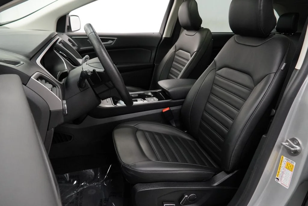 Used 2019 Silver Ford SEL image 16