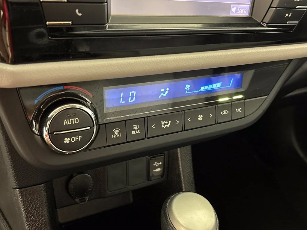 Used 2016 Gray Toyota LE image 31