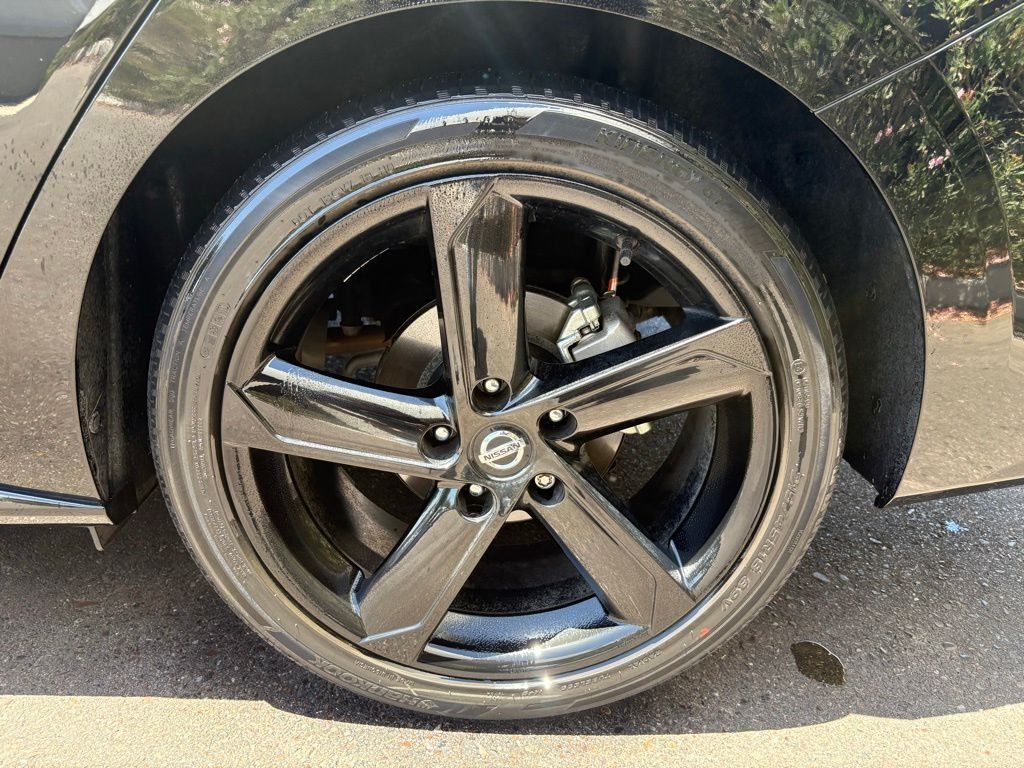 Used 2023 Black Nissan SR image 4