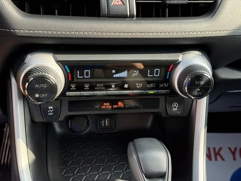 Used 2025 Blueprint Toyota XLE image 17
